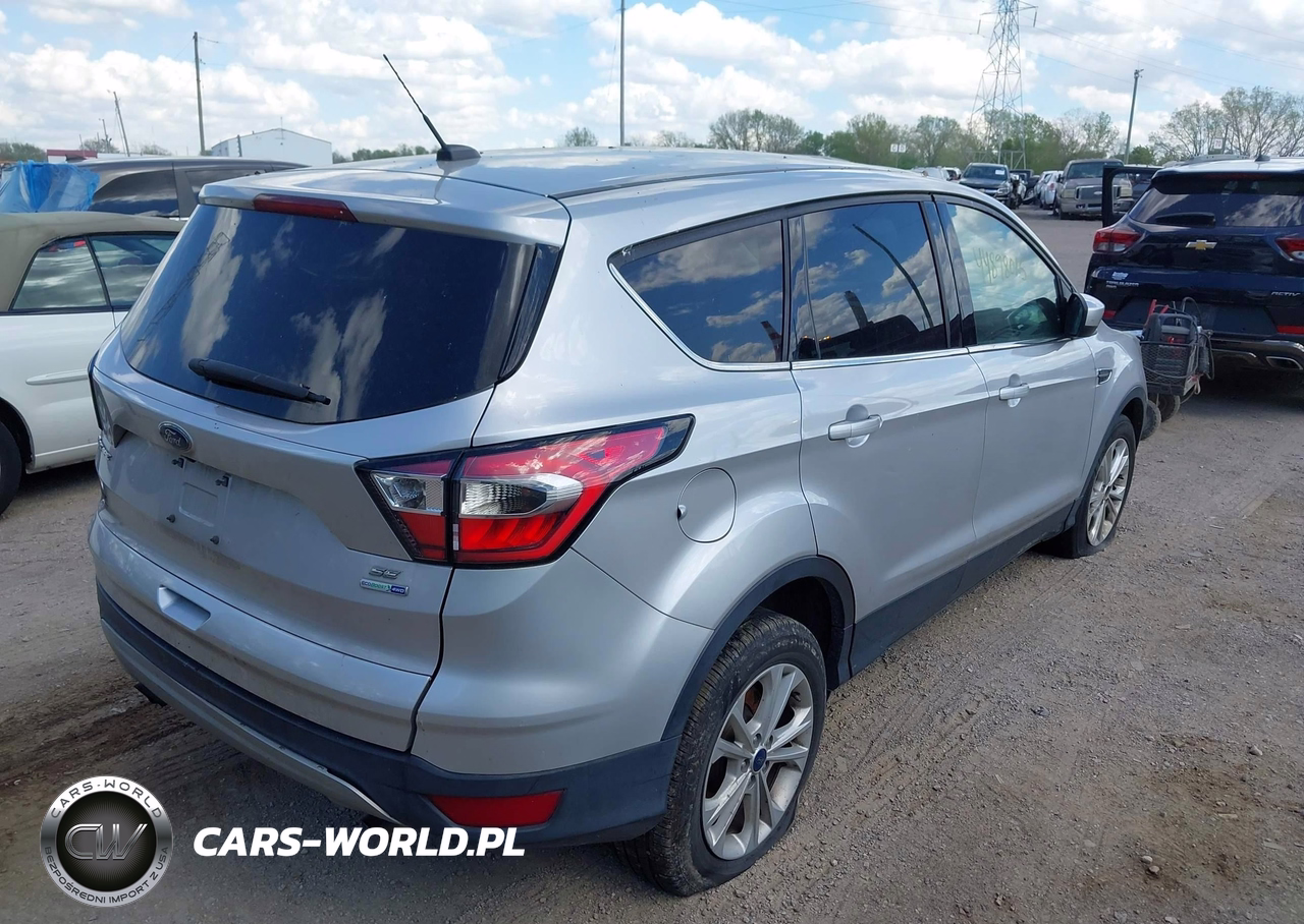 2017 Ford Escape Se VIN:1FMCU9GD4HUC33751 - 4