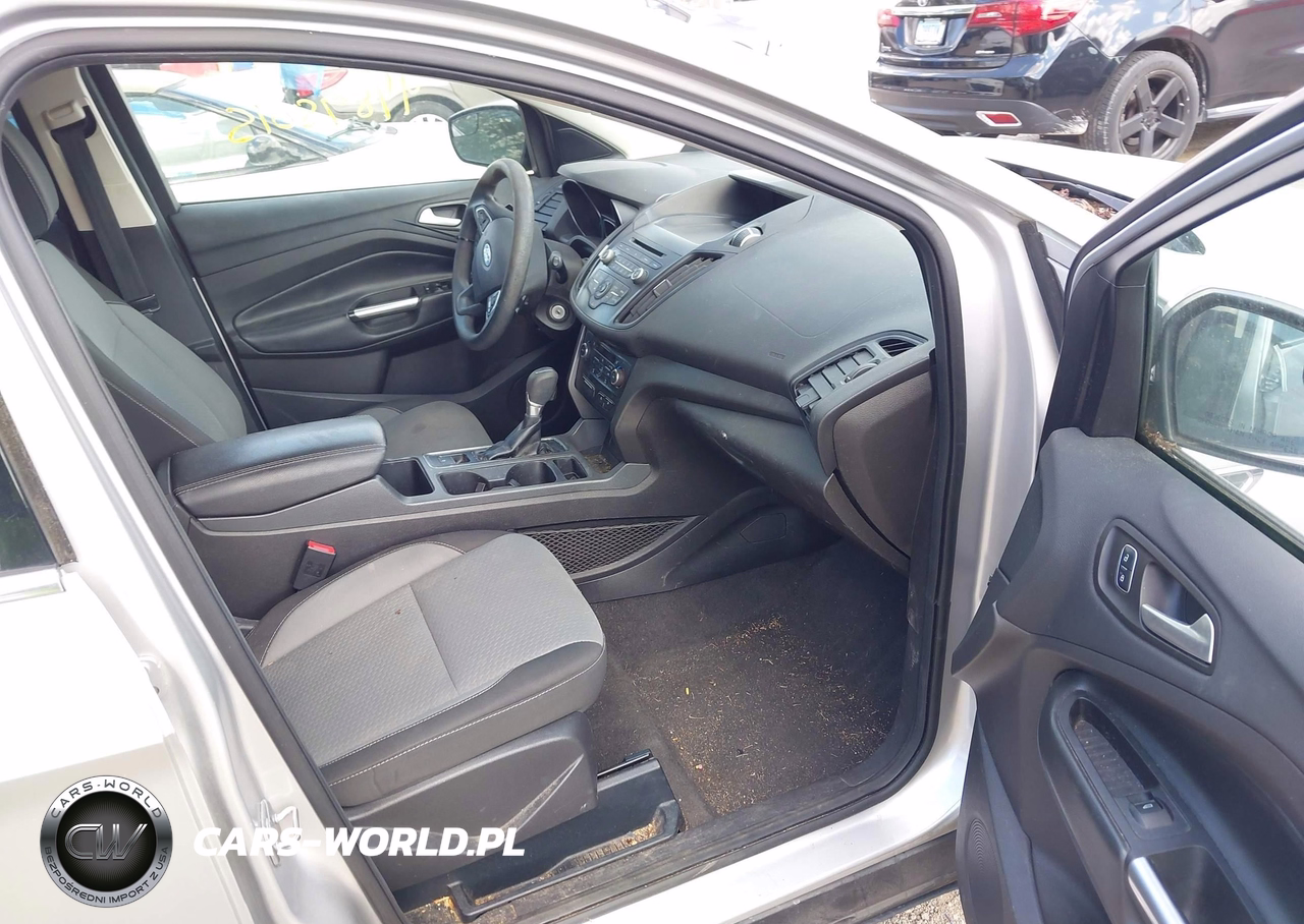 2017 Ford Escape Se VIN:1FMCU9GD4HUC33751 - 5