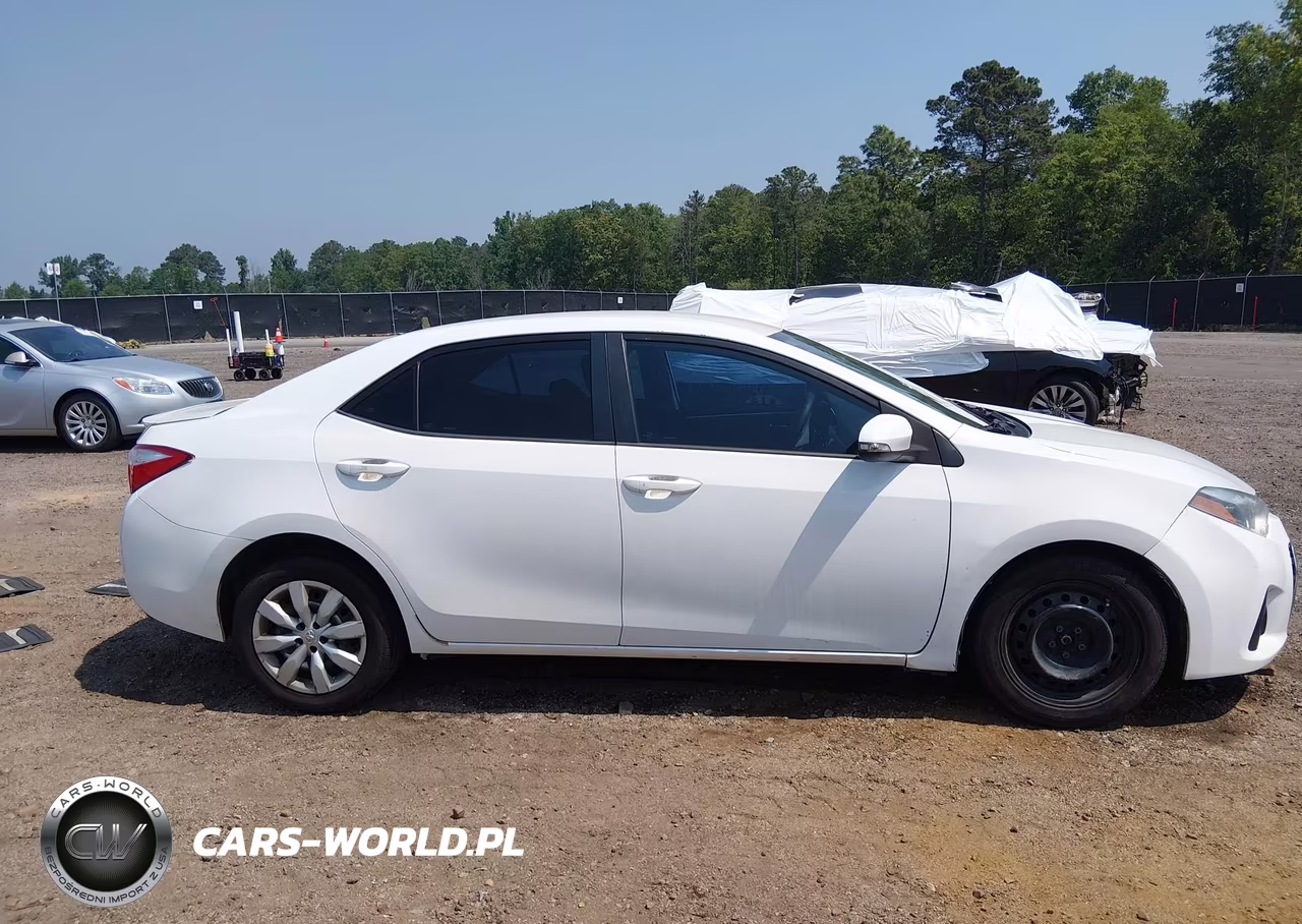2015 Toyota Corolla S Plus VIN:2T1BURHE2FC422724 - 13