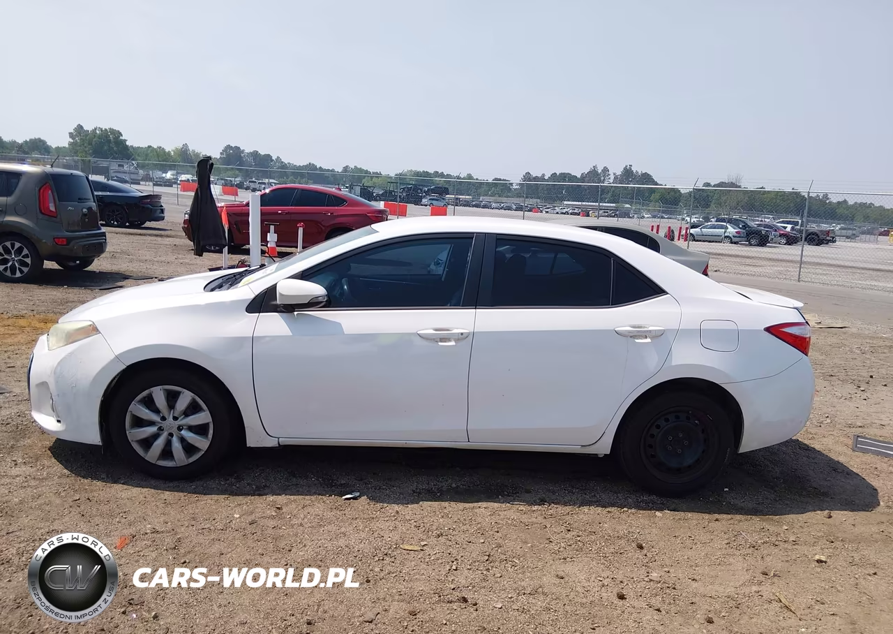2015 Toyota Corolla S Plus VIN:2T1BURHE2FC422724 - 14