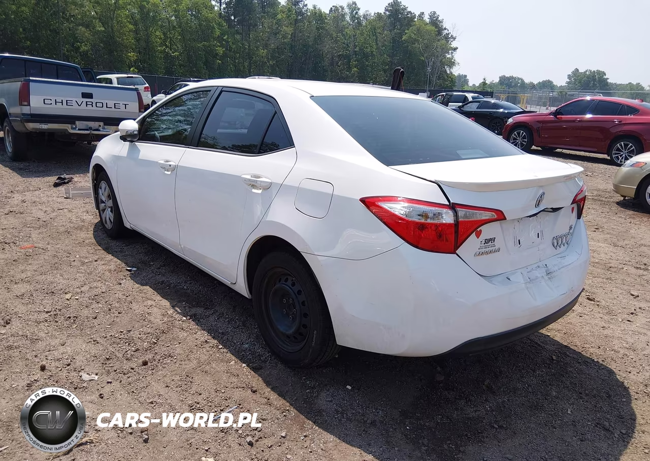 2015 Toyota Corolla S Plus VIN:2T1BURHE2FC422724 - 3