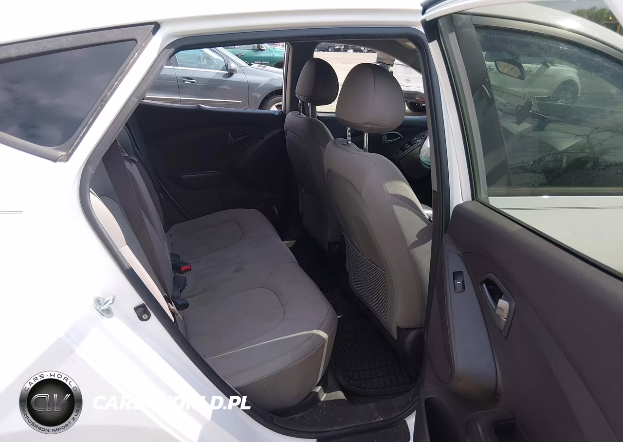 2015 Hyundai Tucson Gls VIN:KM8JT3AF1FU061029 - 8