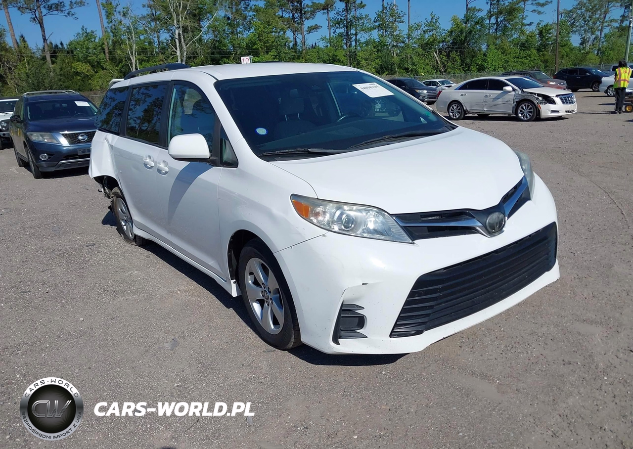 2019 Toyota Sienna Le 8 Passenger