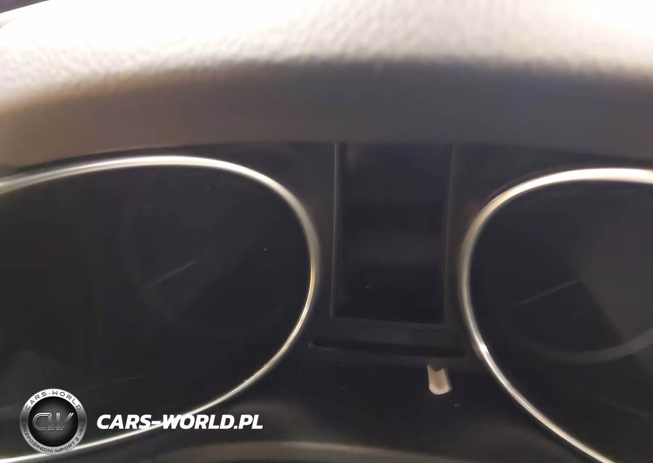 2018 Hyundai Santa Fe Limited Ultimate VIN:KM8SRDHF7JU286028 - 16