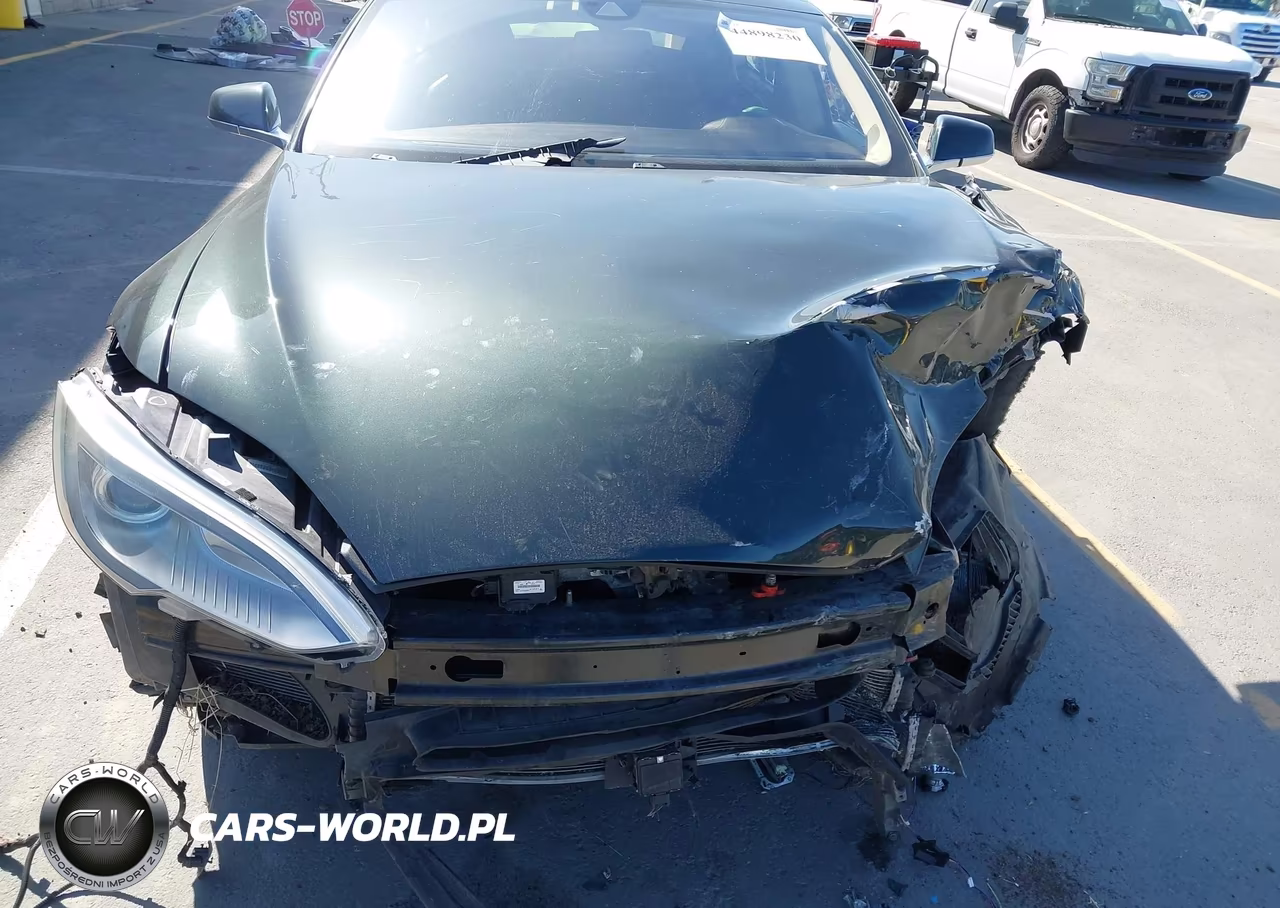 2014 Tesla Model S P85 VIN:5YJSA1H17EFP53722 - 10