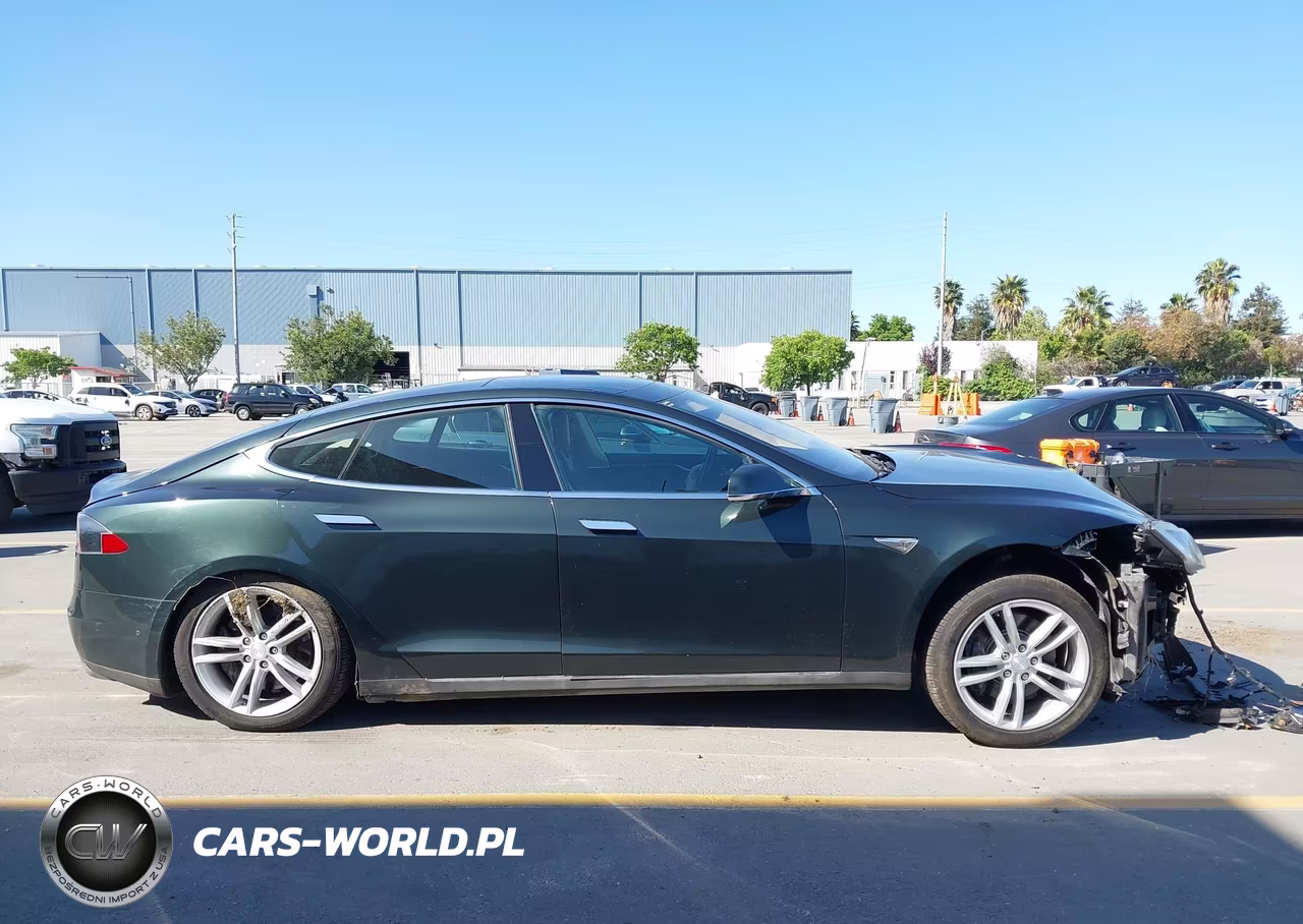 2014 Tesla Model S P85 VIN:5YJSA1H17EFP53722 - 14