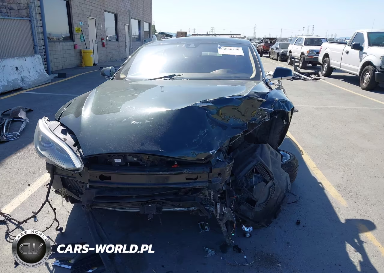 2014 Tesla Model S P85 VIN:5YJSA1H17EFP53722 - 6