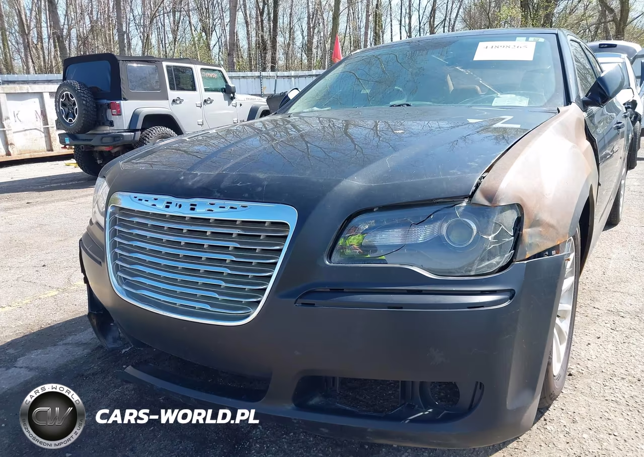 2013 Chrysler 300 Motown VIN:2C3CCAAG6DH626387 - 12