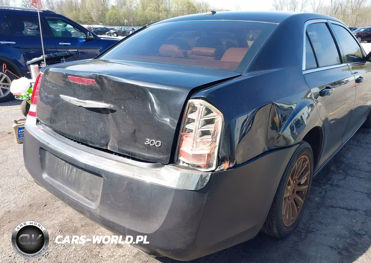 2013 Chrysler 300 Motown VIN:2C3CCAAG6DH626387 - 15