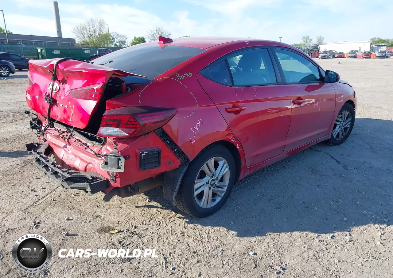 2020 Hyundai Elantra Sel VIN:5NPD84LF7LH581506 - 4
