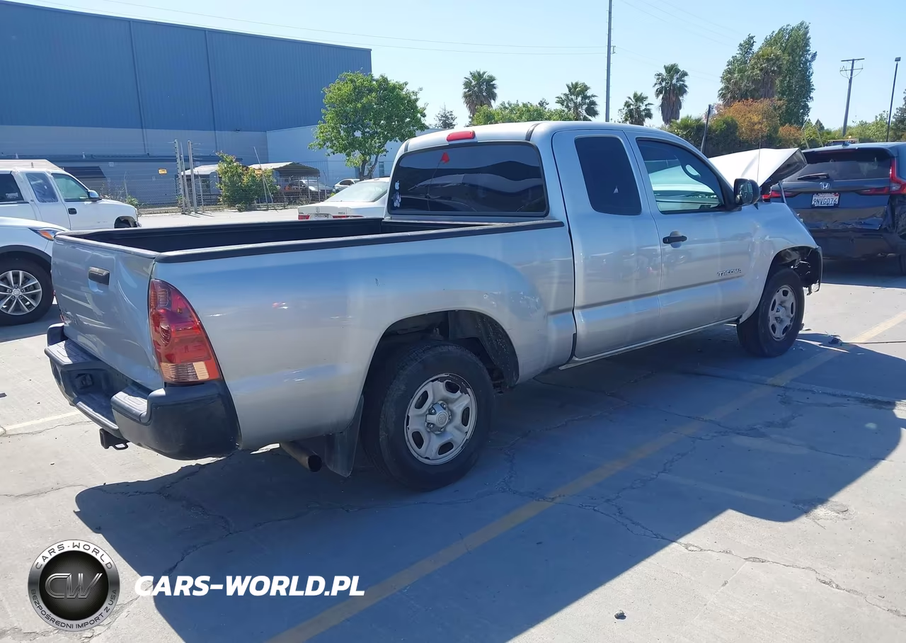 2013 Toyota Tacoma VIN:5TFTX4CN5DX026646 - 4