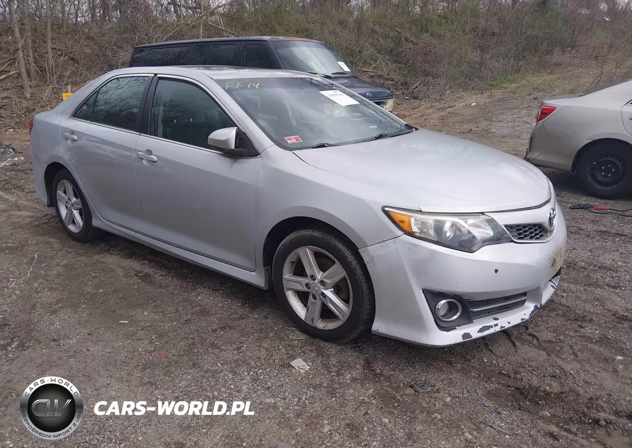 2014 Toyota Camry Se – zdjęcie 1 z 21