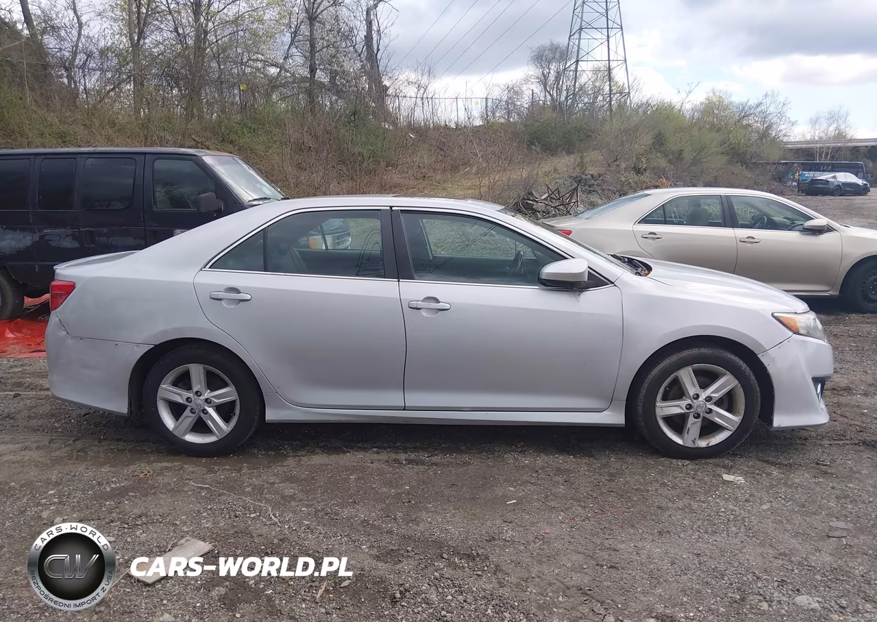 2014 Toyota Camry Se VIN:4T1BF1FK9EU786933 - 13