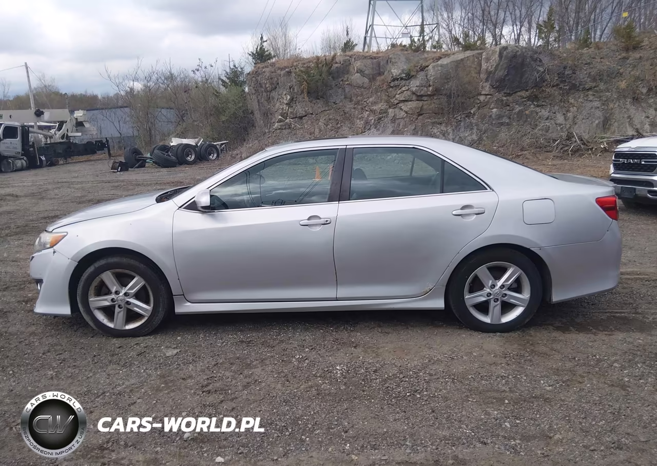 2014 Toyota Camry Se VIN:4T1BF1FK9EU786933 - 14