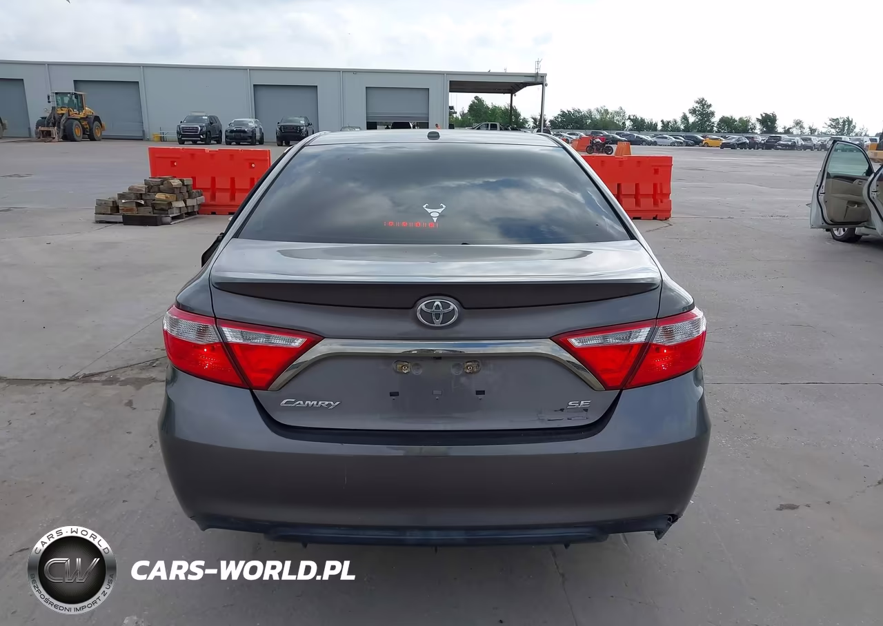 2017 Toyota Camry Se VIN:4T1BF1FK0HU391589 - 16