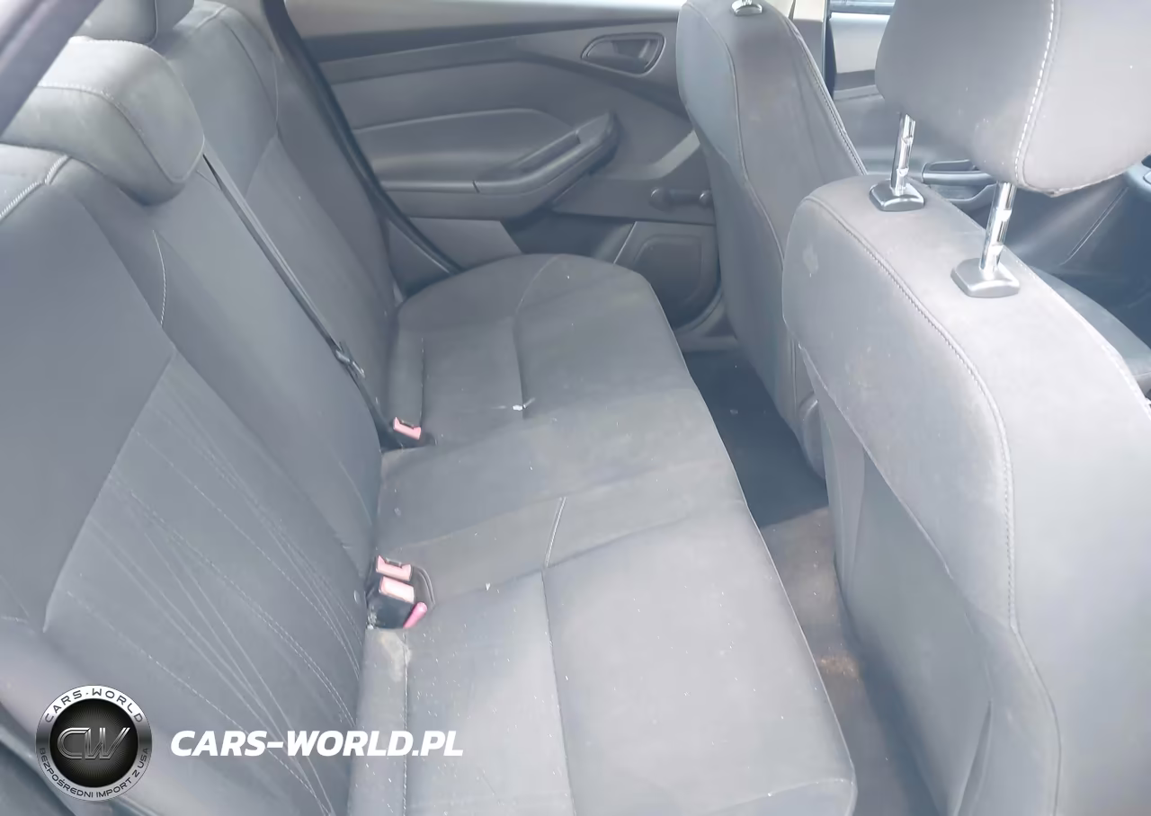 2016 Ford Focus S VIN:1FADP3E20GL279019 - 8