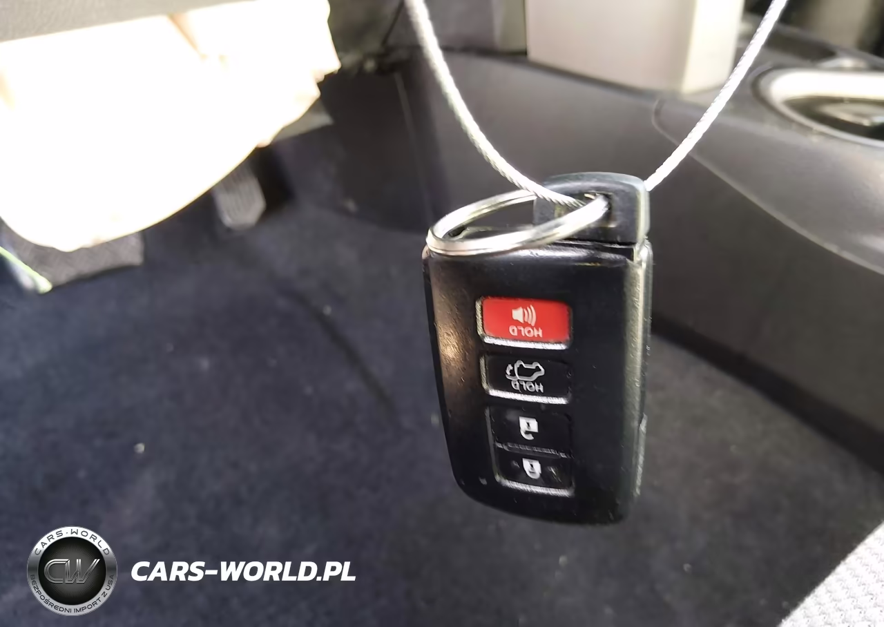 2018 Toyota Rav4 Xle VIN:2T3WFREV6JW418075 - 11