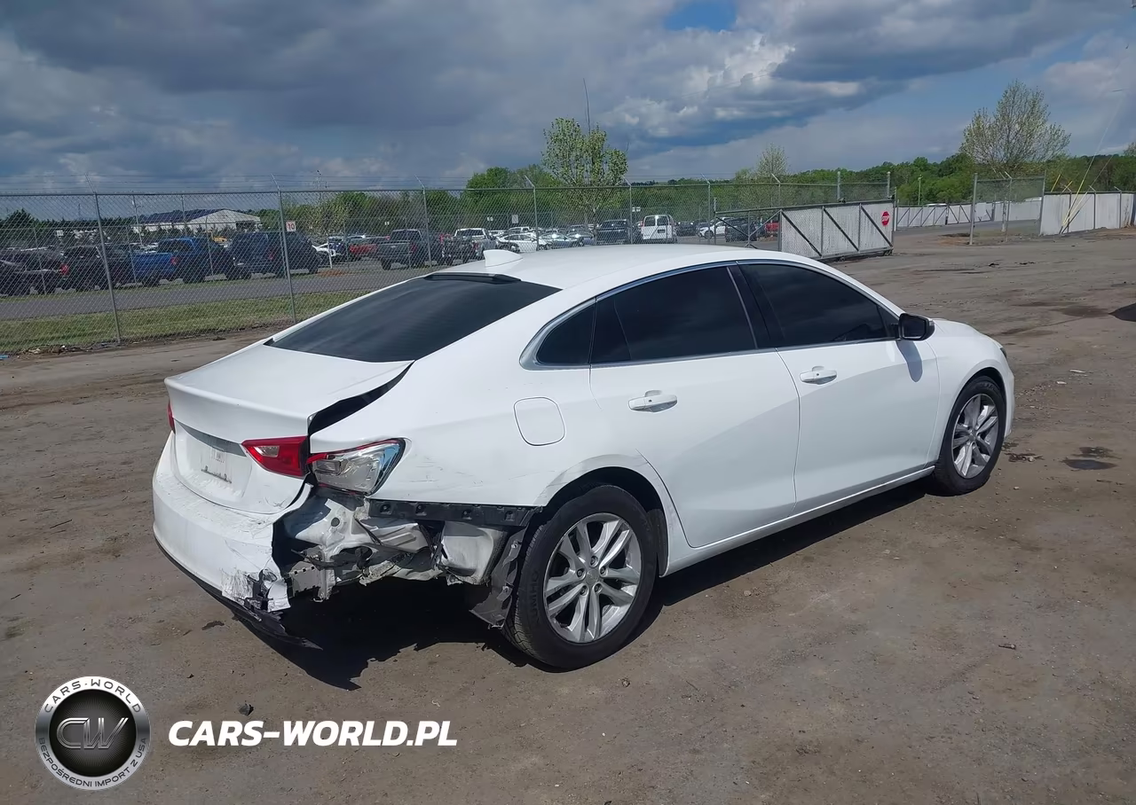 2017 Chevrolet Malibu 1Lt VIN:1G1ZE5ST3HF138288 - 4