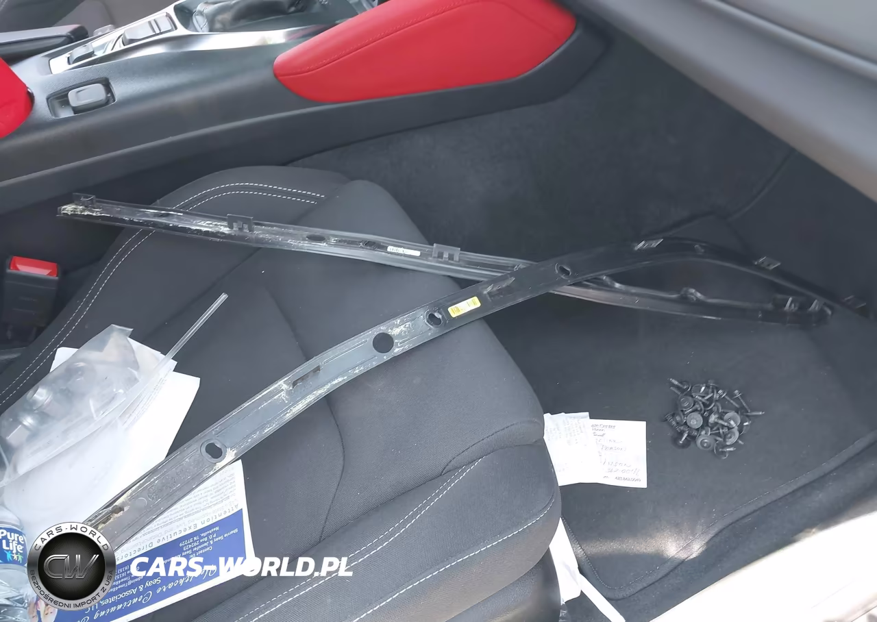 2024 Chevrolet Camaro Rwd Lt1 VIN:1G1FF1R79R0104412 - 12