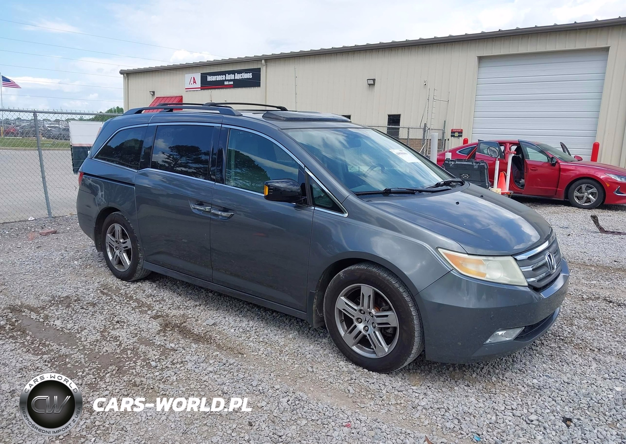 2013 Honda Odyssey Touring-Touring Elite