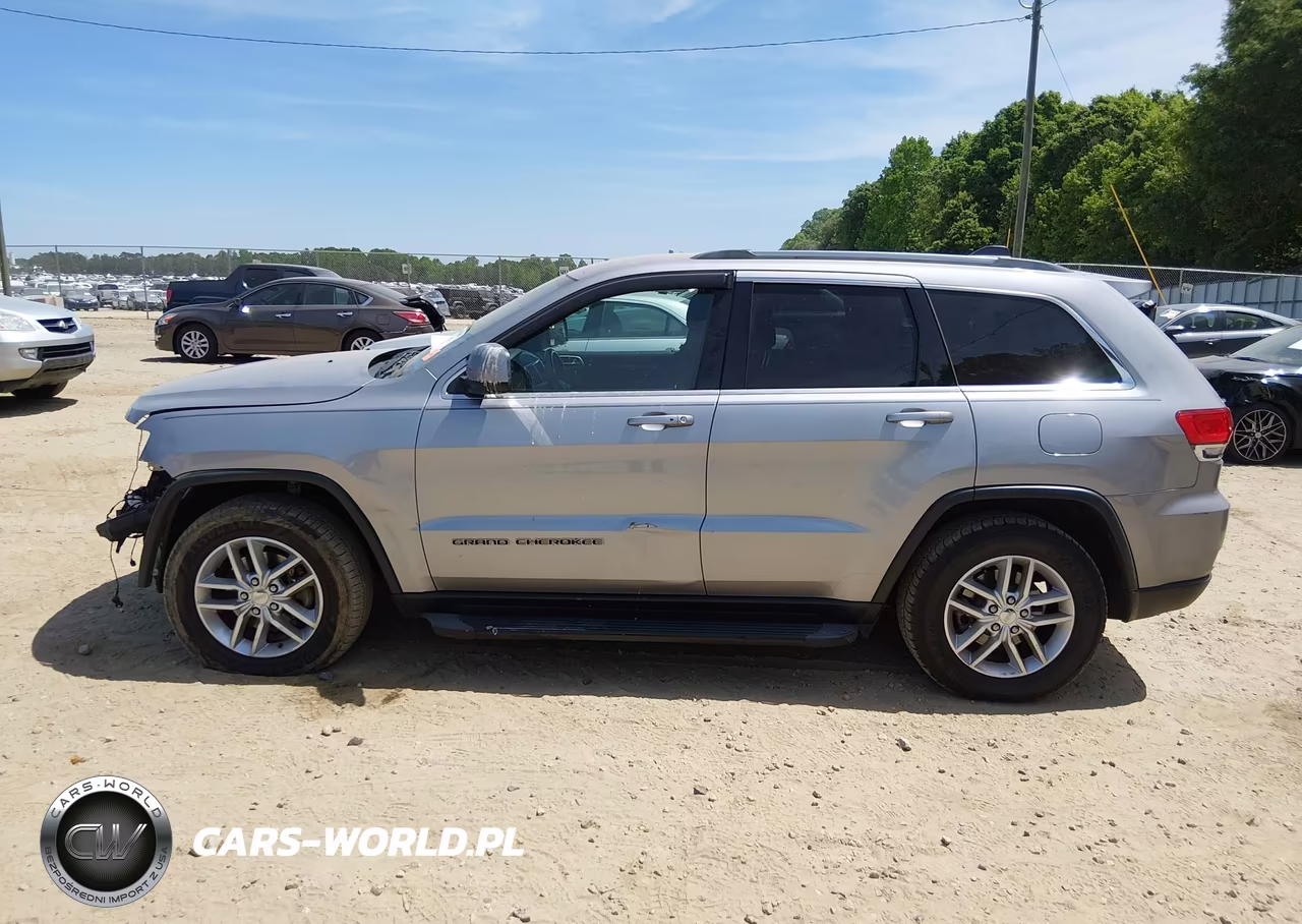 2018 Jeep Grand Cherokee Laredo E 4X2 VIN:1C4RJEAG7JC193597 - 15