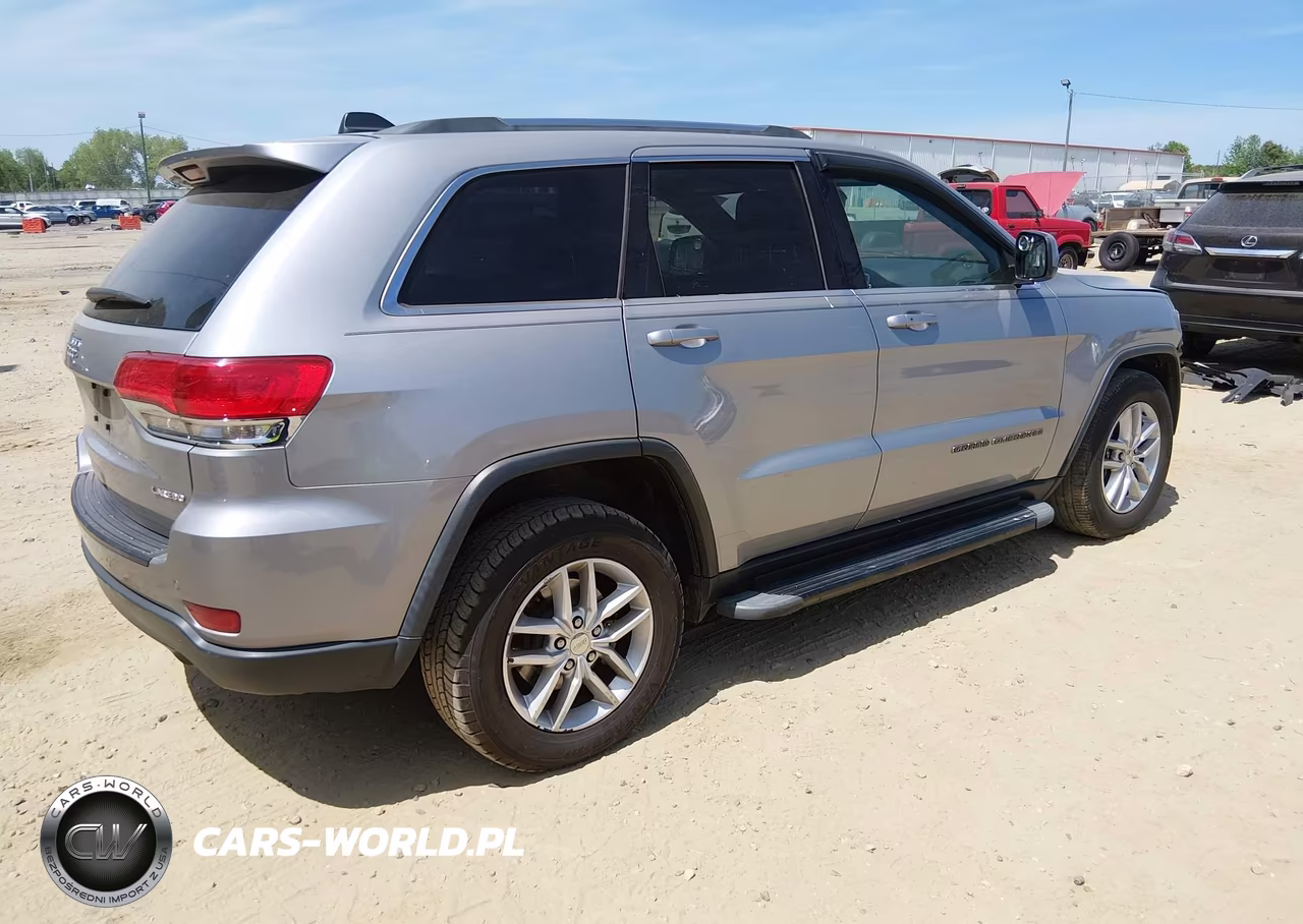 2018 Jeep Grand Cherokee Laredo E 4X2 VIN:1C4RJEAG7JC193597 - 4