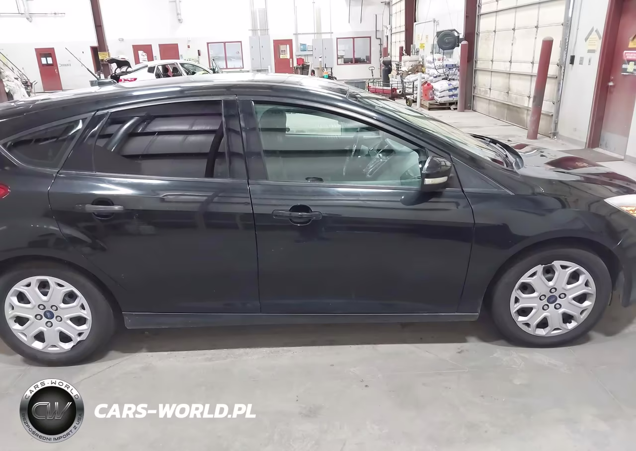 2014 Ford Focus Se VIN:1FADP3K24EL187204 - 13