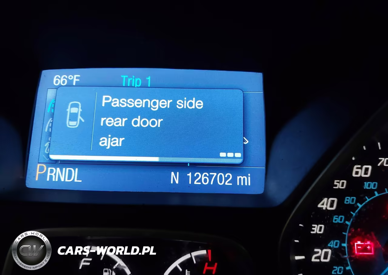 2014 Ford Focus Se VIN:1FADP3K24EL187204 - 15