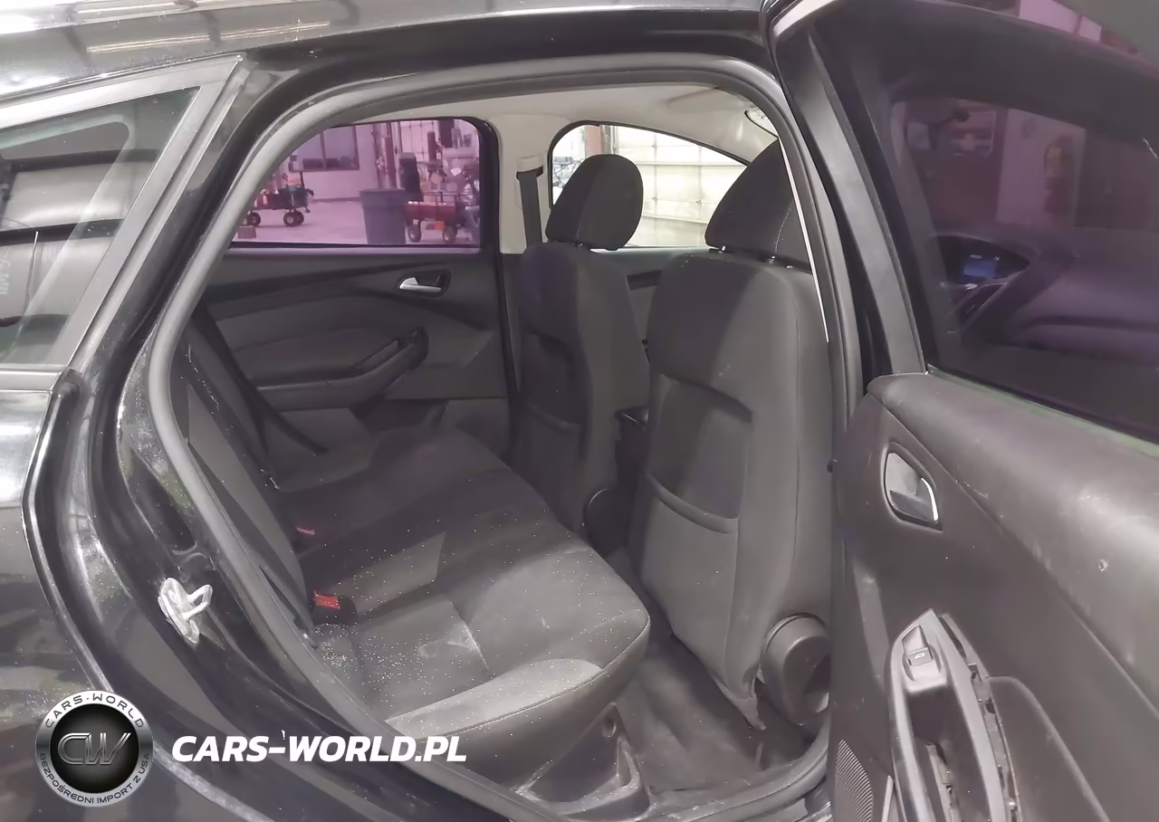 2014 Ford Focus Se VIN:1FADP3K24EL187204 - 8
