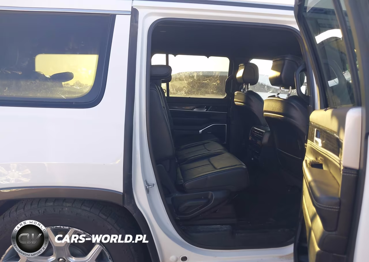 2022 Jeep Wagoneer Series Ii 4X4 VIN:1C4SJVBT9NS212028 - 8