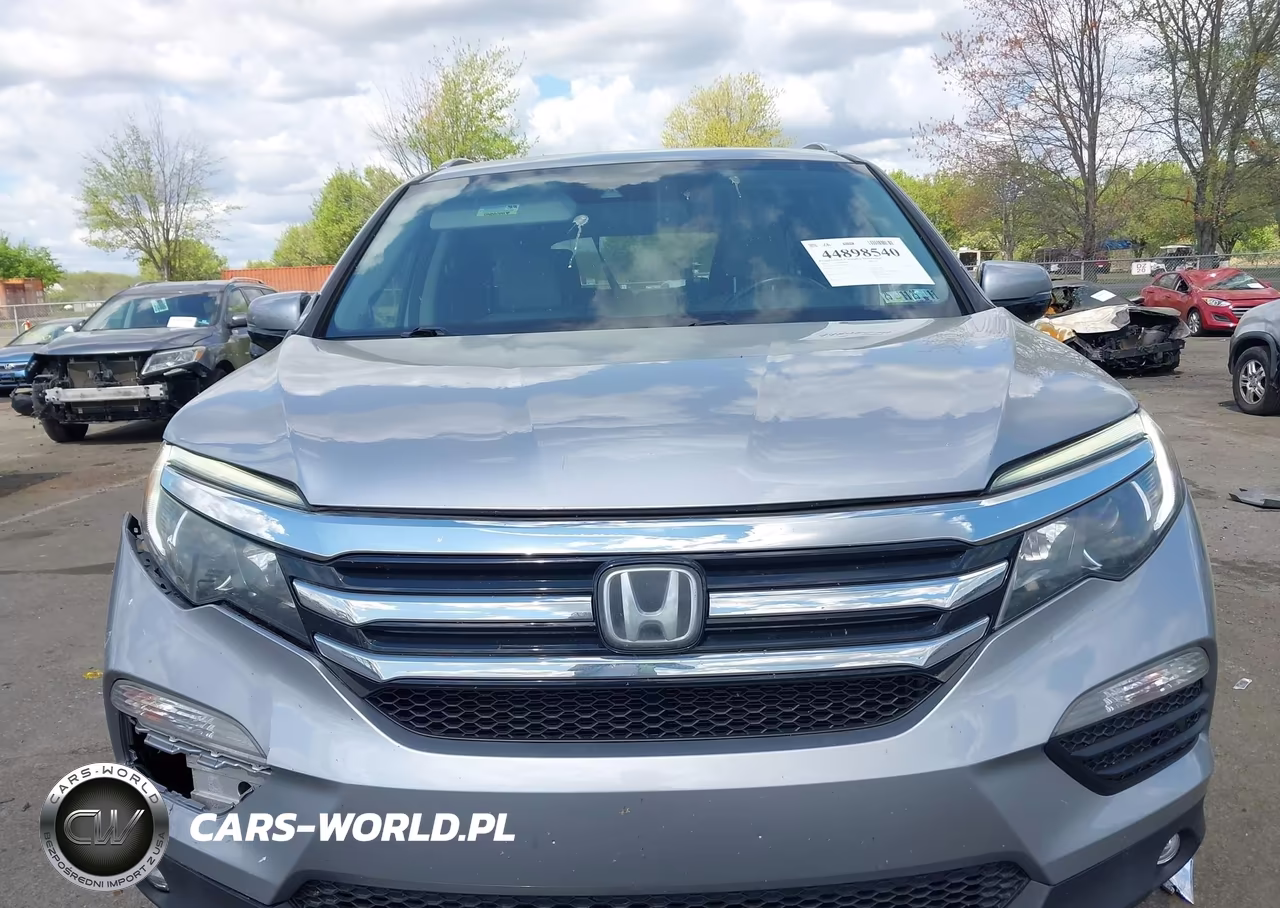 2016 Honda Pilot Touring VIN:5FNYF6H95GB117138 - 12