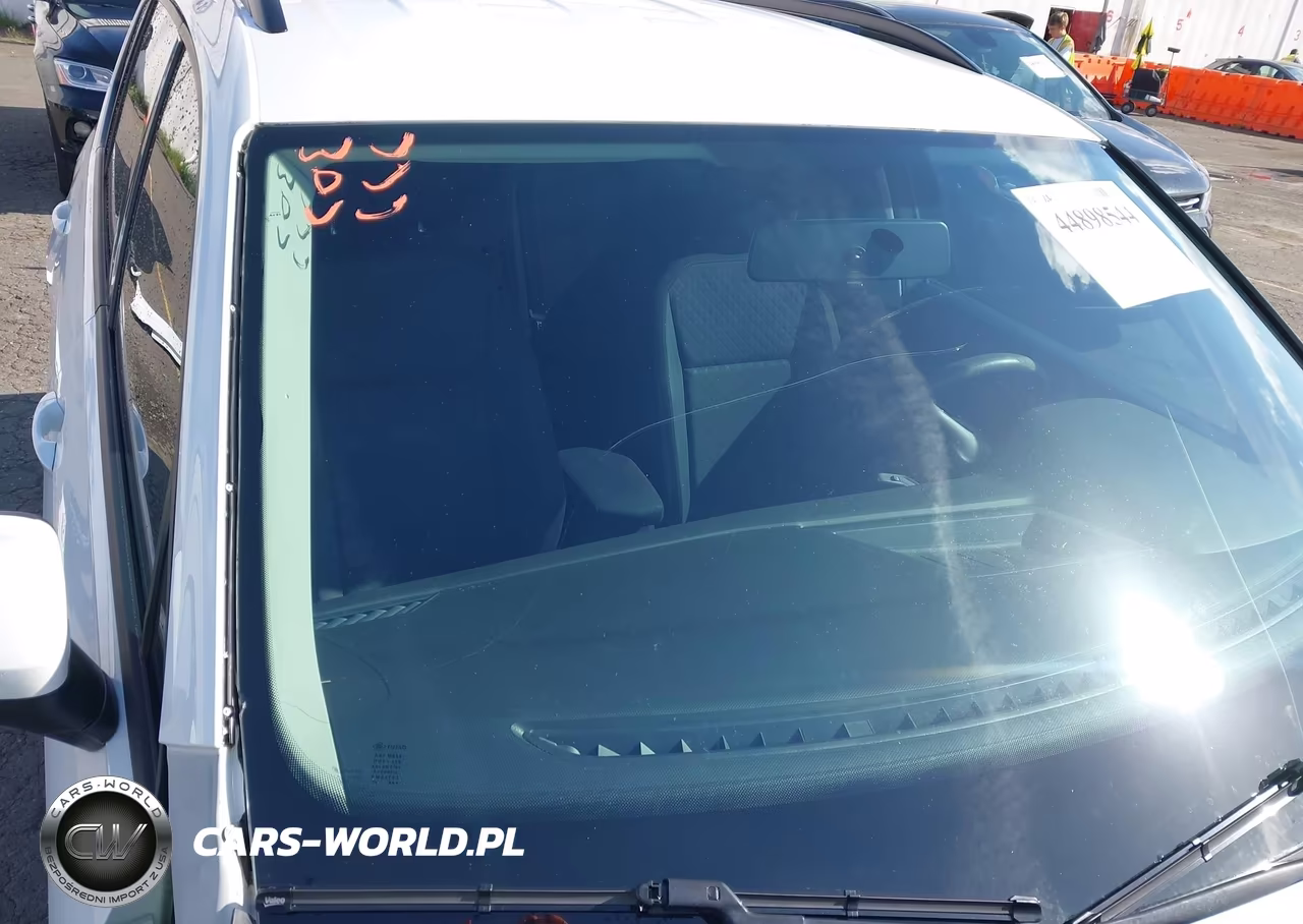 2019 Volkswagen Tiguan 2.0T S VIN:3VV1B7AX7KM049880 - 19