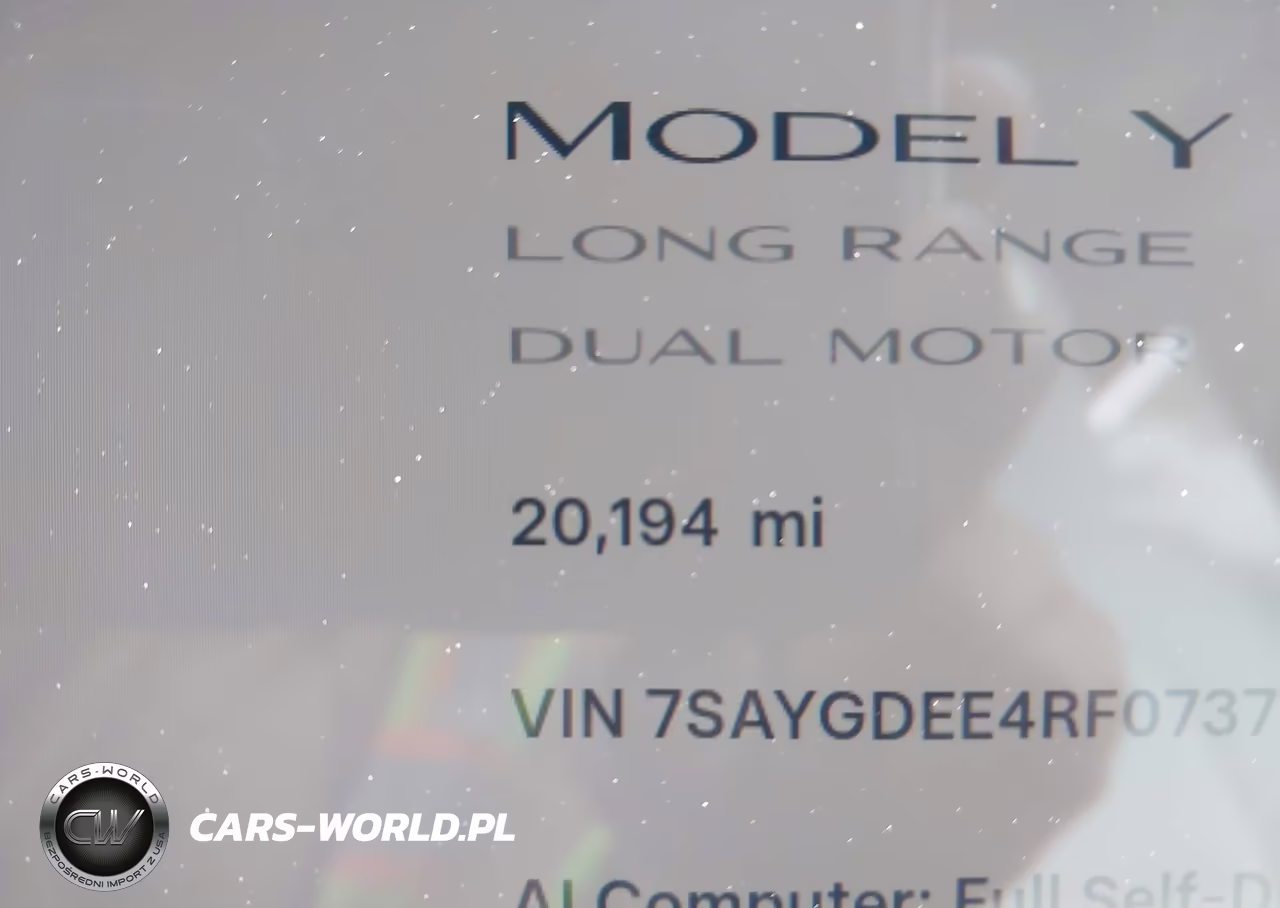 2024 Tesla Model Y Long Range Dual Motor All-Wheel Drive VIN:7SAYGDEE4RF073772 - 14