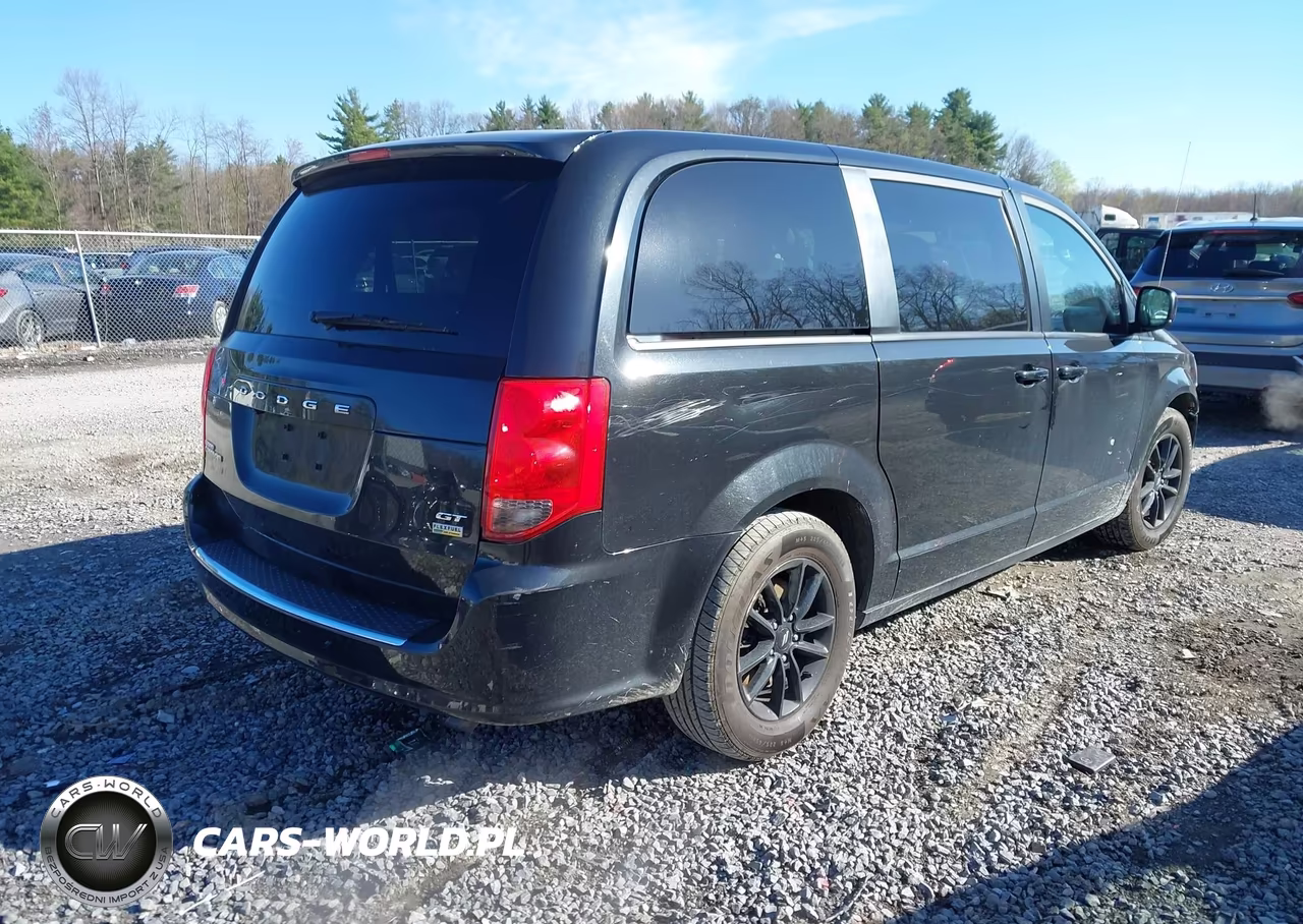 2019 Dodge Grand Caravan Gt VIN:2C4RDGEG7KR768903 - 4