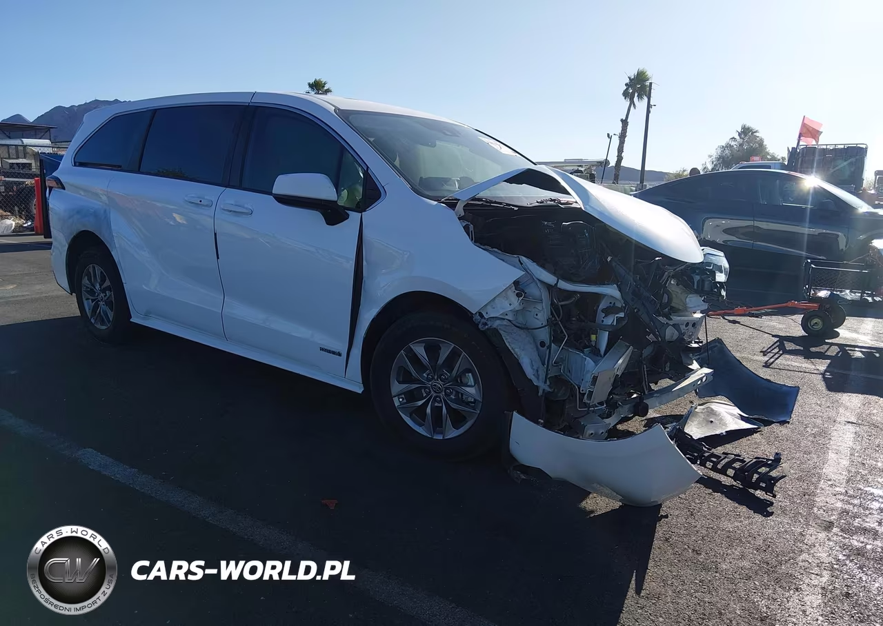2021 Toyota Sienna Le