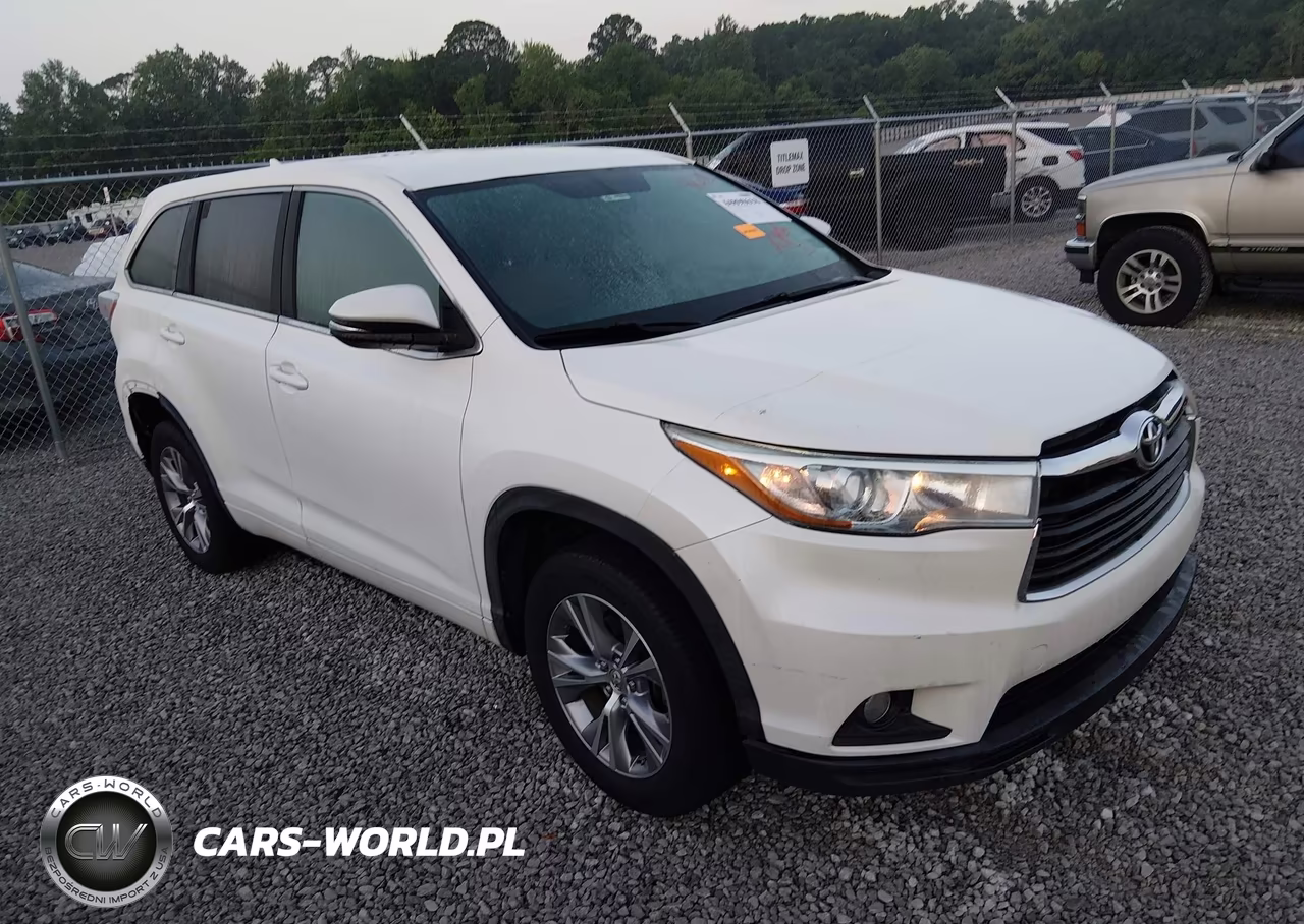 2015 Toyota Highlander Le Plus V6