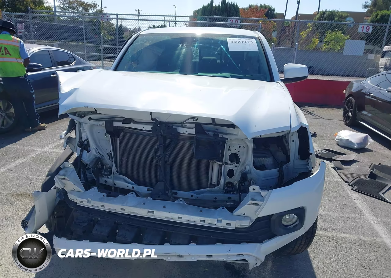 2020 Toyota Tacoma Sr5 VIN:5TFAX5GN3LX176423 - 13