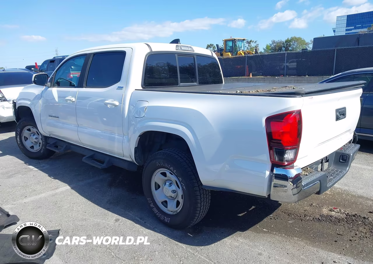 2020 Toyota Tacoma Sr5 VIN:5TFAX5GN3LX176423 - 3