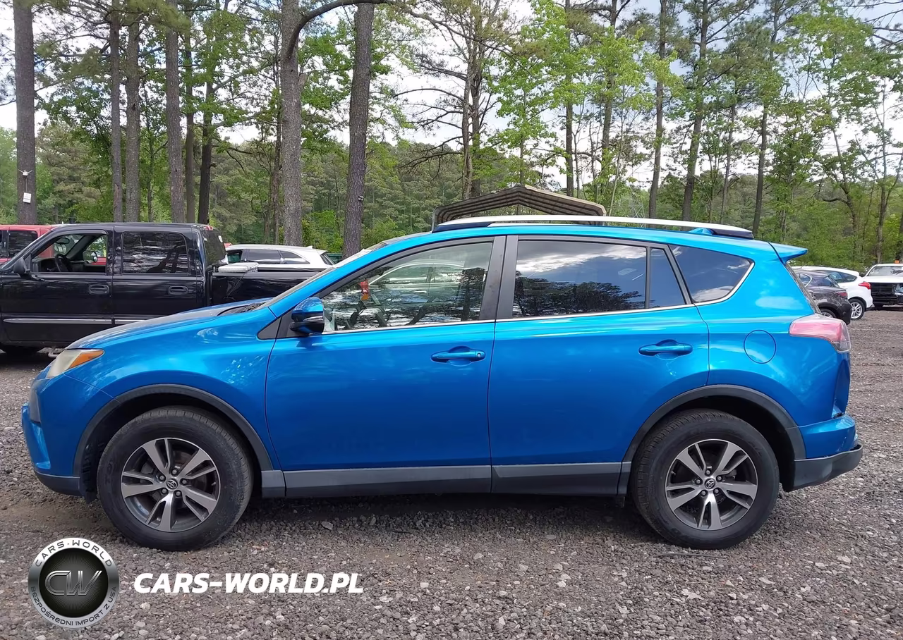 2017 Toyota Rav4 Xle VIN:JTMRFREV2HJ151443 - 14