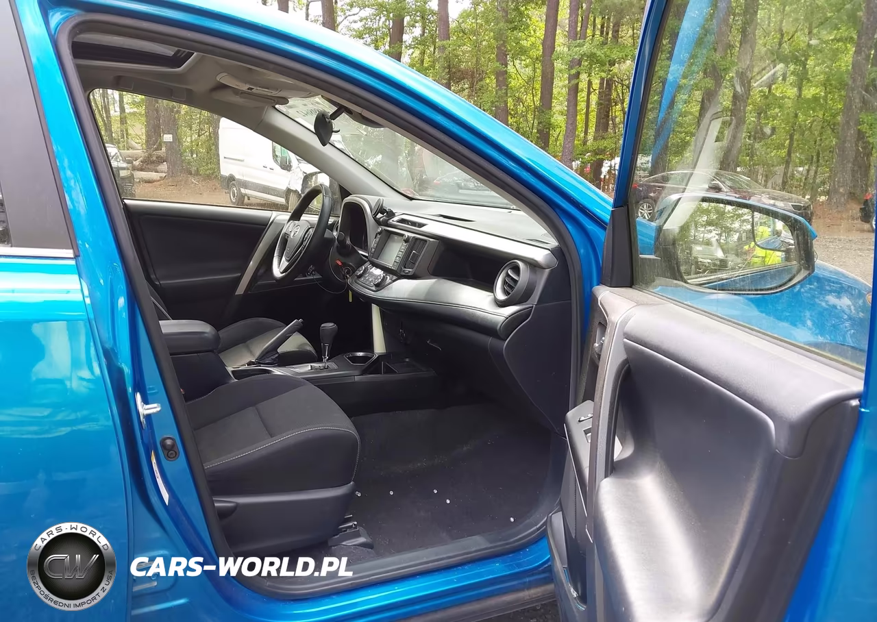 2017 Toyota Rav4 Xle VIN:JTMRFREV2HJ151443 - 5