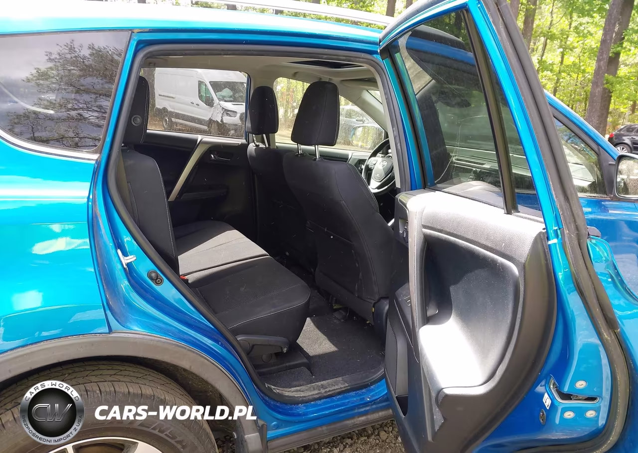 2017 Toyota Rav4 Xle VIN:JTMRFREV2HJ151443 - 8