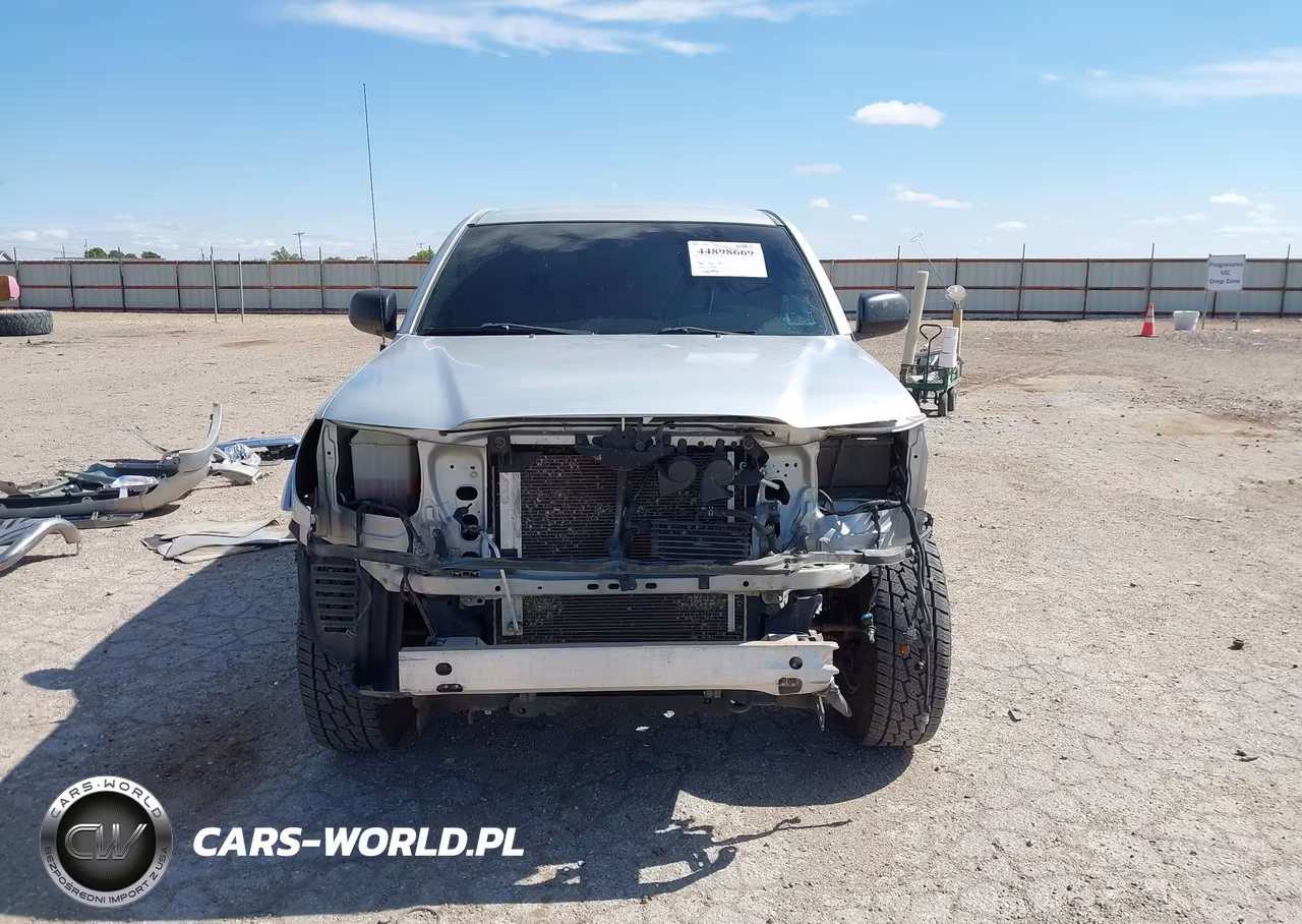 2011 Toyota Tacoma Base V6 VIN:5TFLU4EN0BX013726 - 13