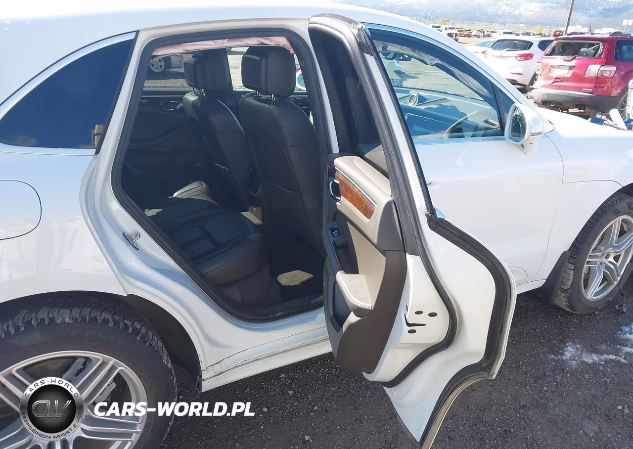 2018 Porsche Macan S VIN:WP1AB2A52JLB32938 - 8