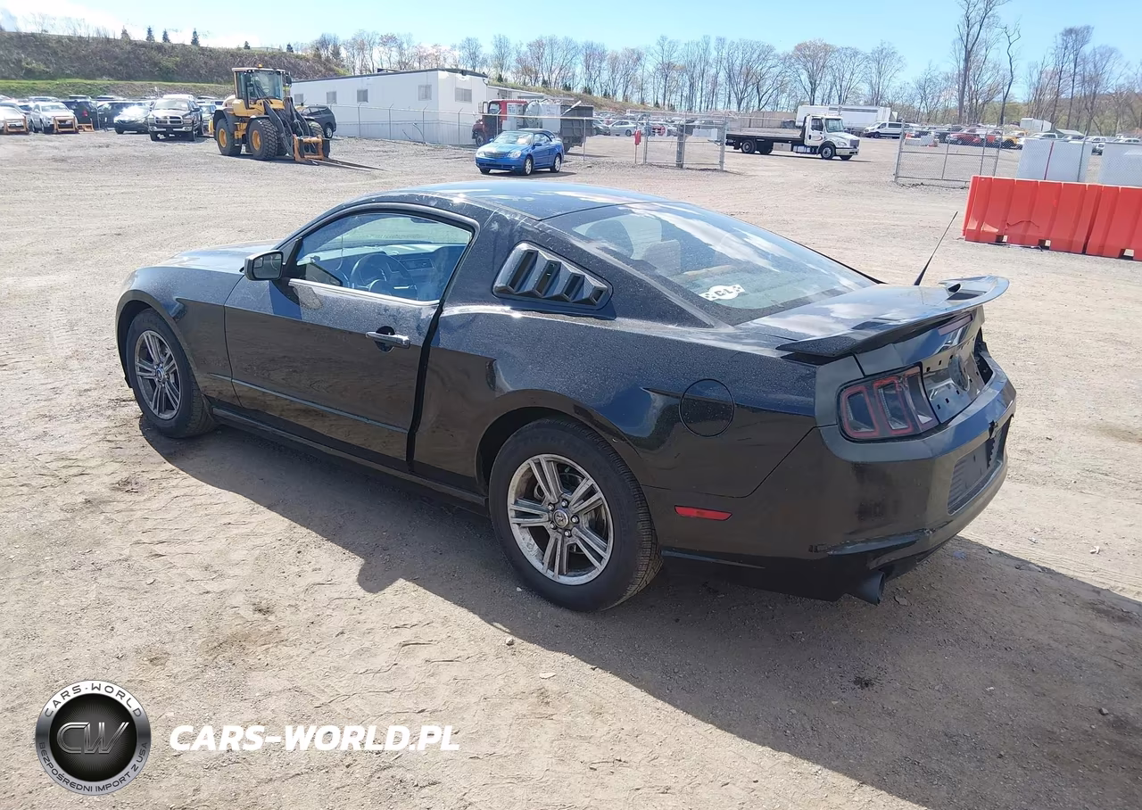 2013 Ford Mustang V6 VIN:1ZVBP8AM1D5280750 - 3