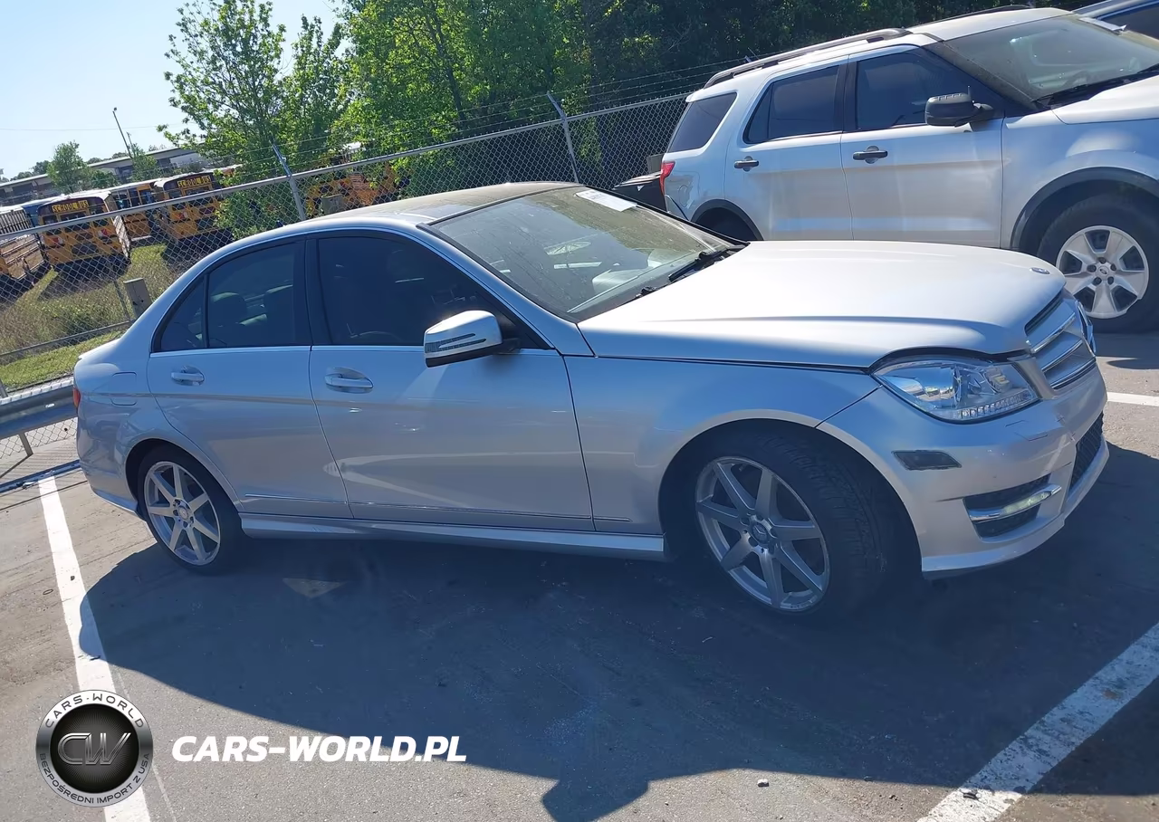 2013 Mercedes-Benz C 350 Sport VIN:WDDGF5HB6DR268459 - 13