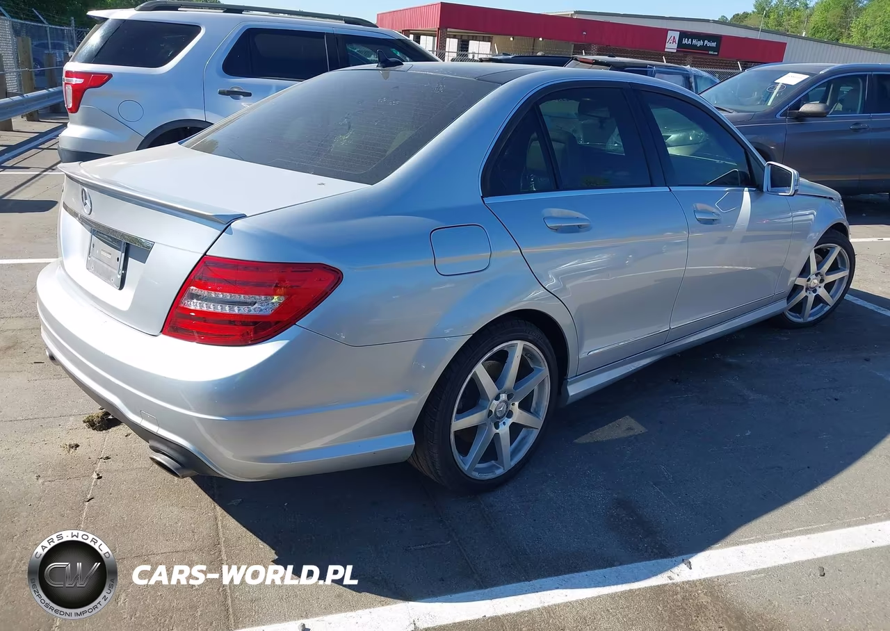 2013 Mercedes-Benz C 350 Sport VIN:WDDGF5HB6DR268459 - 4