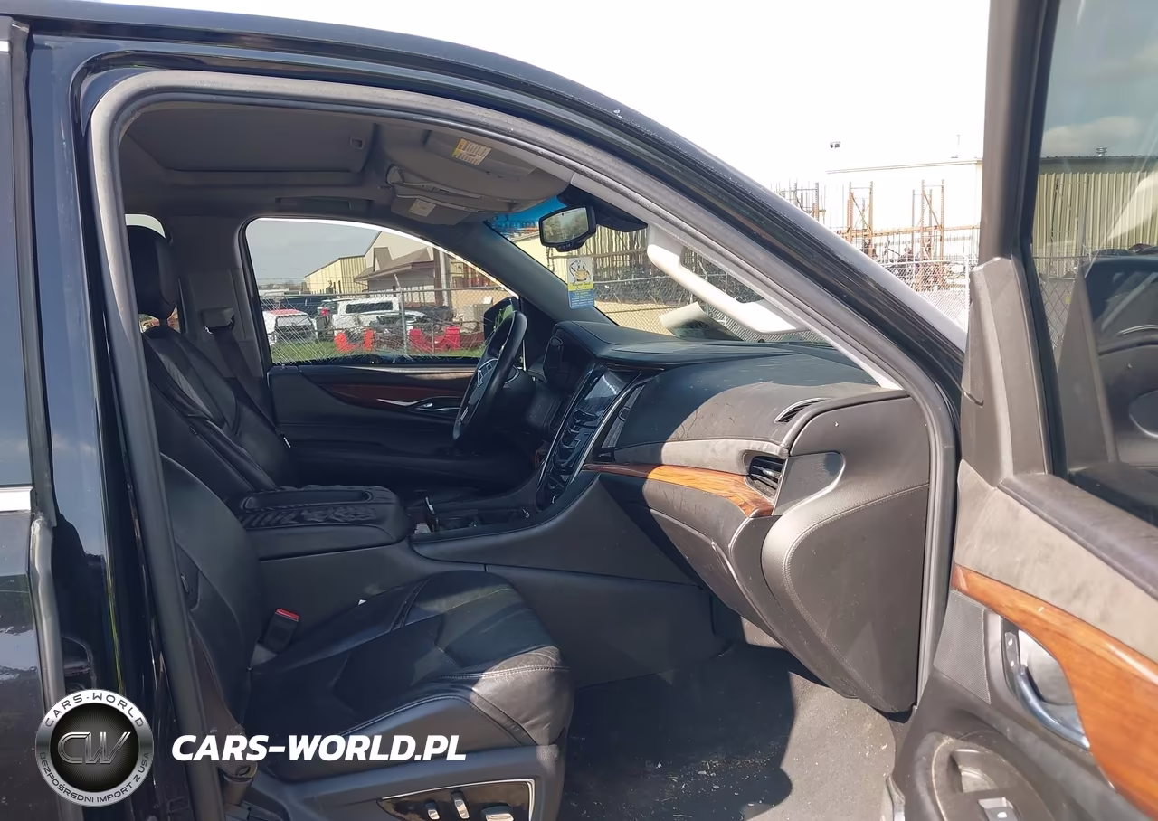 2015 Cadillac Escalade Luxury VIN:1GYS4MKJ5FR567071 - 5