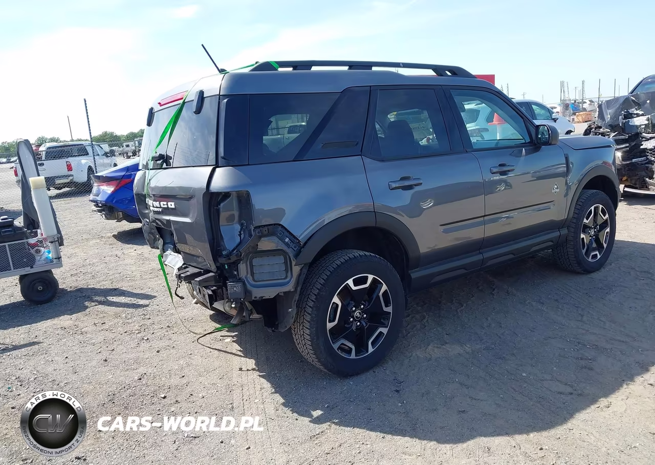 2023 Ford Bronco Sport Outer Banks VIN:3FMCR9C60PRE14070 - 4