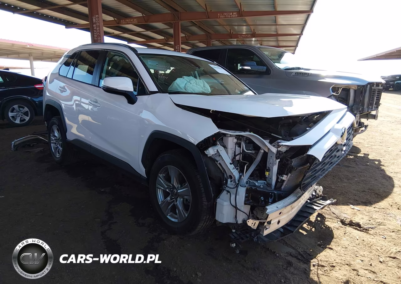 2024 Toyota Rav4 Xle – zdjęcie 1 z 15