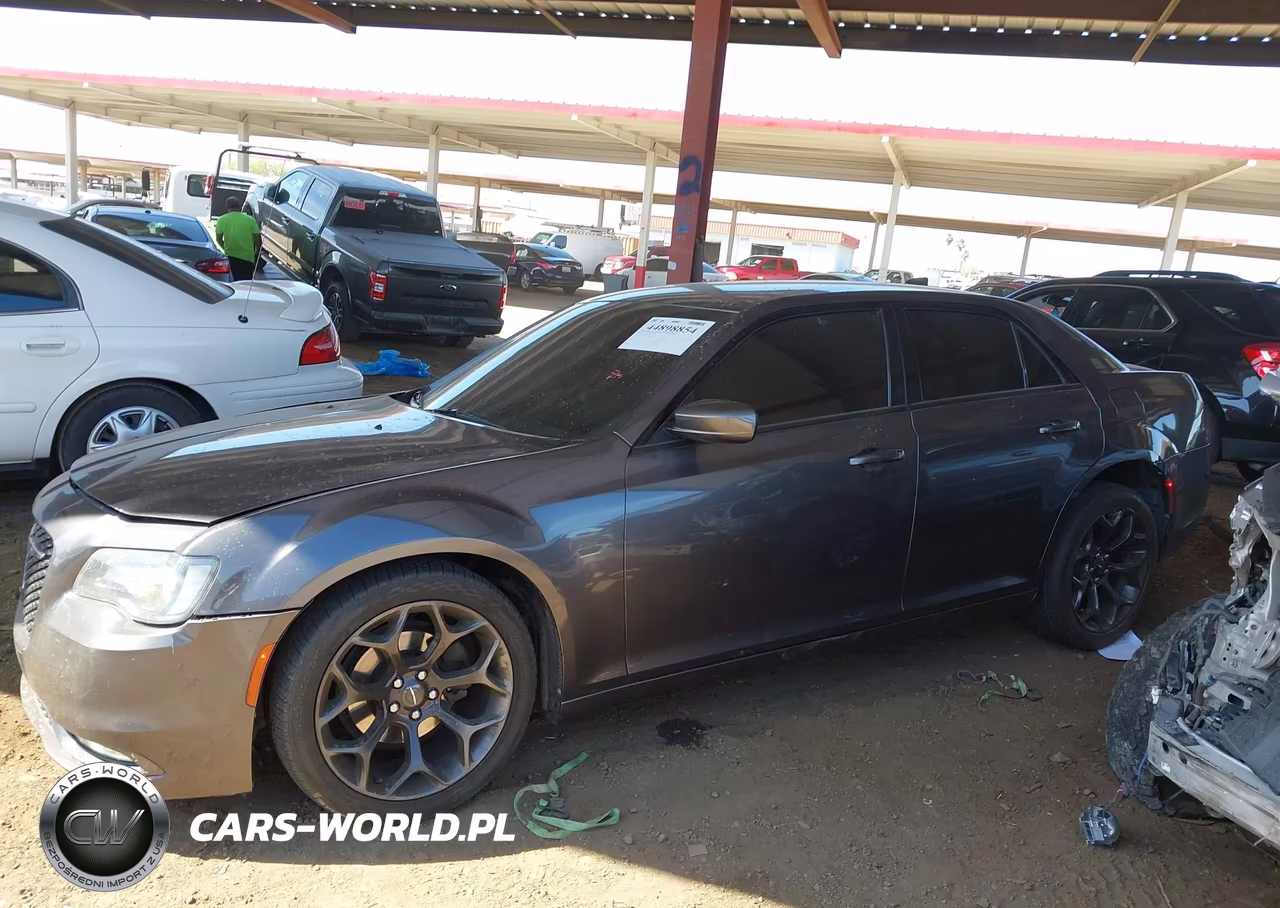 2020 Chrysler 300 300S VIN:2C3CCABG1LH158727 - 15
